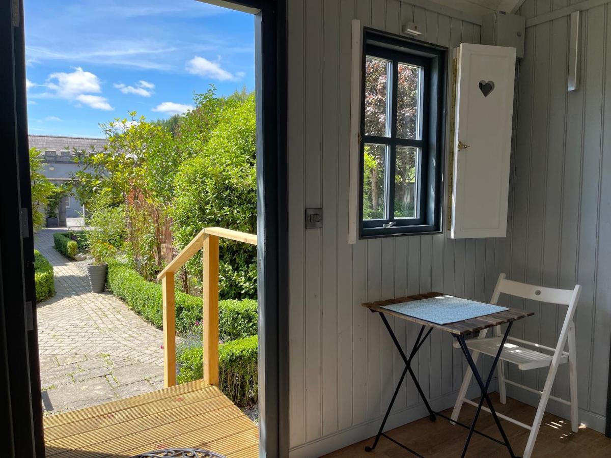 Lilac Hut Shepherds Hut Kilkenny Exterior photo